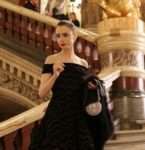 Netflix新シリーズ！リリー・コリンズ主演のパリ版SATC「エミリー、パリへ行く」ゴージャスな最新ファッションに注目！