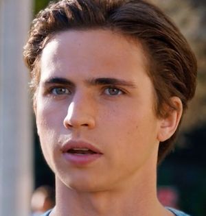 Tiktokの女王 アディソン レイ主演映画 ヒーズ オール ザット がnetflixに登場 キャスト プロット ファーストルック公開